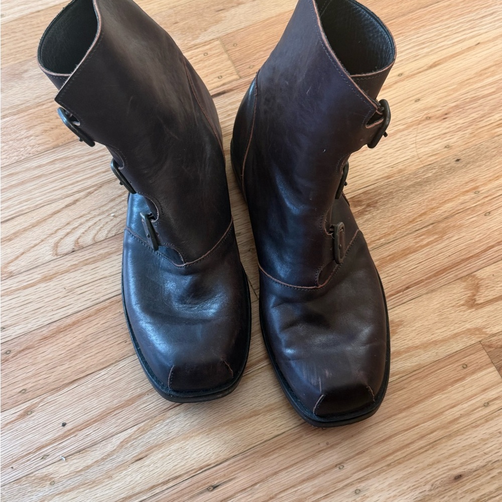 CYDWOQ Future Brown Leather Boots